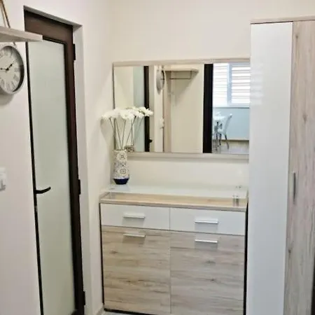 ателие - удобство, комфорт, сигурност и безплатно паркомясто شقة *