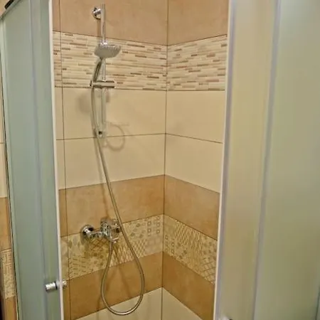 شقة ателие - удобство, комфорт, сигурност и безплатно паркомясто فارنا