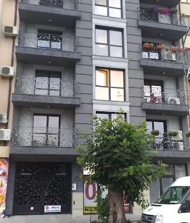 ателие - удобство, комфорт, сигурност и безплатно паркомясто アパート